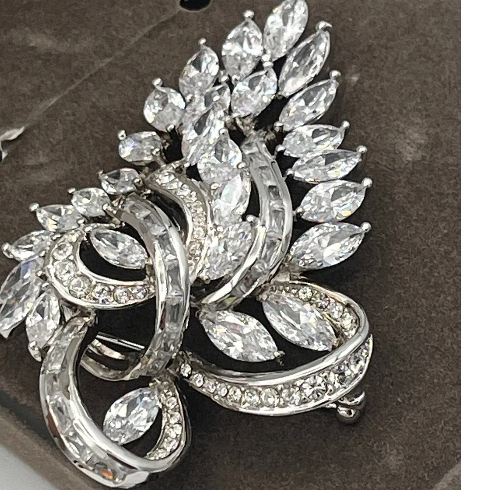 Nolan Miller Glamour Collection Silver Tone Marquise CZ Spray Brooch Pin Org box